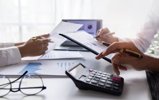 Budgets et finances